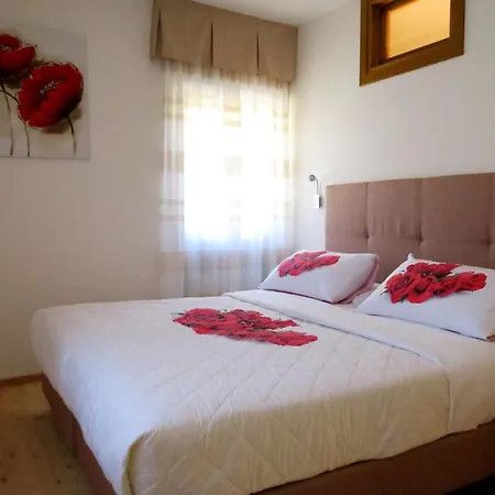 Apartment Apartaments - Villa Delle Querce *