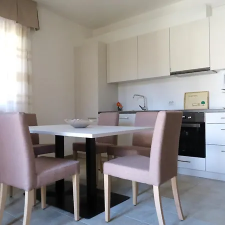 Apartment Apartaments - Villa Delle Querce Tremosine