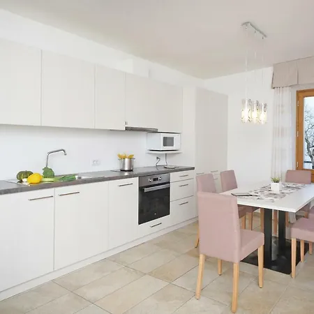 Apartaments - Villa Delle Querce