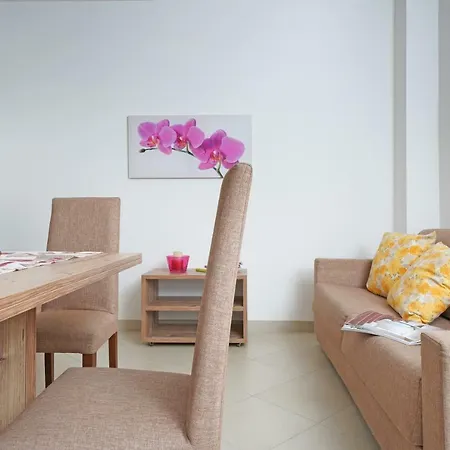 Apartment Apartaments - Villa Delle Querce Tremosine