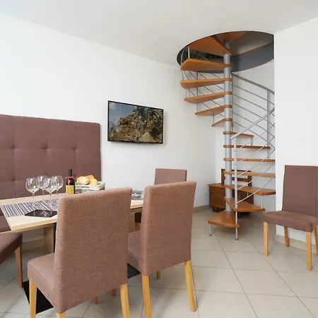 Apartment Apartaments - Villa Delle Querce *