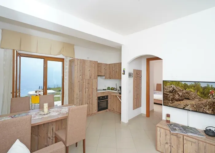 - Delle Querce * Tremosine