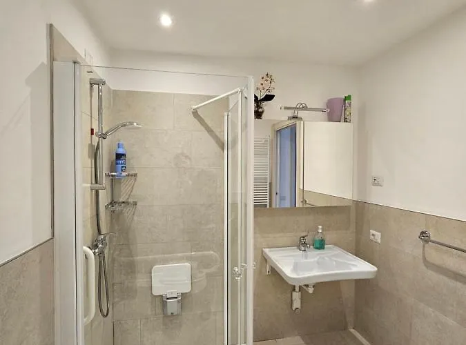 - Delle Querce Tremosine